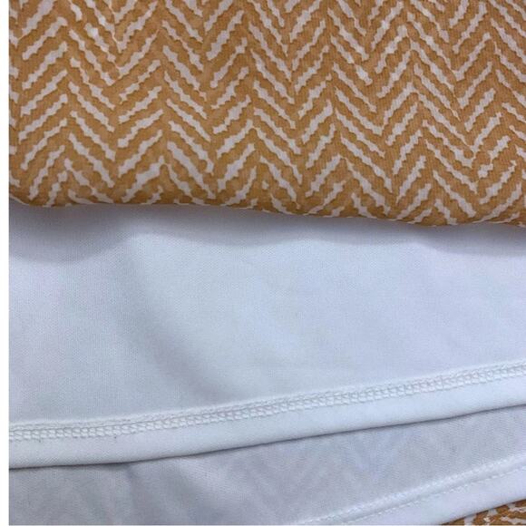 Tan White Beige Short Skirt Chevron School Girl Trend Size Small Pleated Mustard - Picture 4 of 9